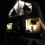 Dom W Czerwonej Dolinie Haus Im Roten Tal Seidorf Sosnówka` * Sosnówka