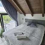 Dom W Czerwonej Dolinie Haus Im Roten Tal Seidorf Sosnówka` Dom wakacyjny *