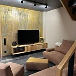 Dom W Czerwonej Dolinie Haus Im Roten Tal Seidorf Sosnówka` * Sosnówka