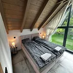 Dom W Czerwonej Dolinie Haus Im Roten Tal Seidorf Sosnówka` Ferienhaus