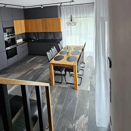 Dom W Czerwonej Dolinie Haus Im Roten Tal Seidorf Sosnówka` Dom wakacyjny