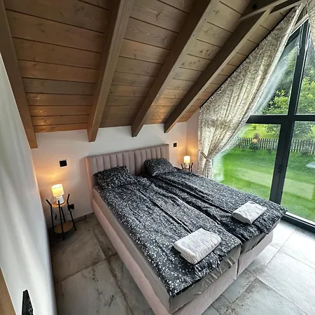 Dom W Czerwonej Dolinie Haus Im Roten Tal Seidorf Sosnówka` Dom wakacyjny