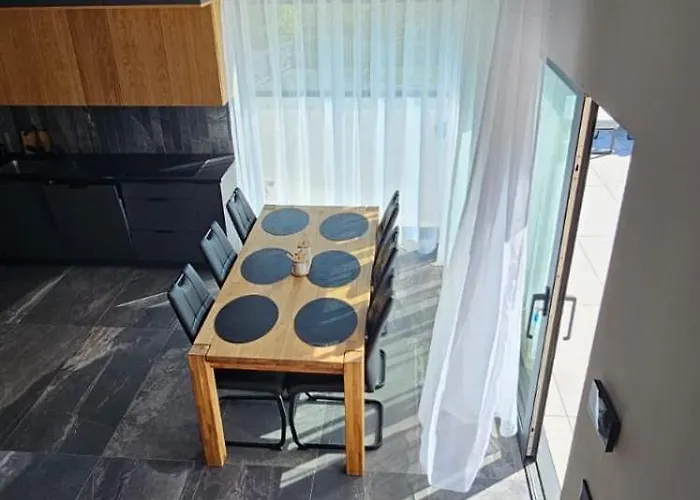 Dom W Czerwonej Dolinie Haus Im Roten Tal Seidorf Sosnówka` * Sosnówka