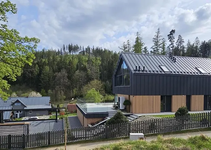 Dom W Czerwonej Dolinie Haus Im Roten Tal Seidorf Sosnówka` Ferienhaus *