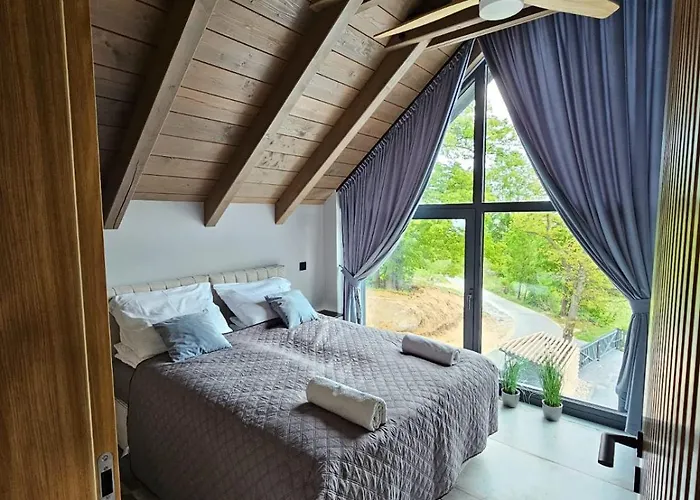 Dom W Czerwonej Dolinie Haus Im Roten Tal Seidorf Sosnówka` * Sosnówka