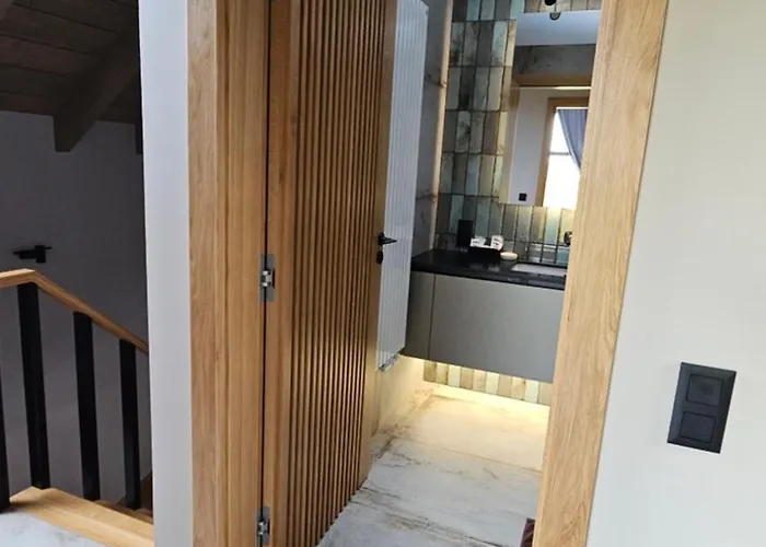 Dom W Czerwonej Dolinie Haus Im Roten Tal Seidorf Sosnówka` * Sosnówka