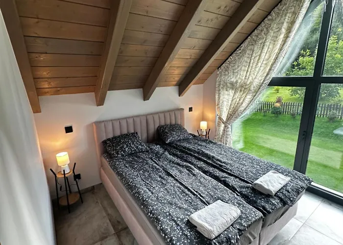 Dom W Czerwonej Dolinie Haus Im Roten Tal Seidorf Sosnówka` Ferienhaus